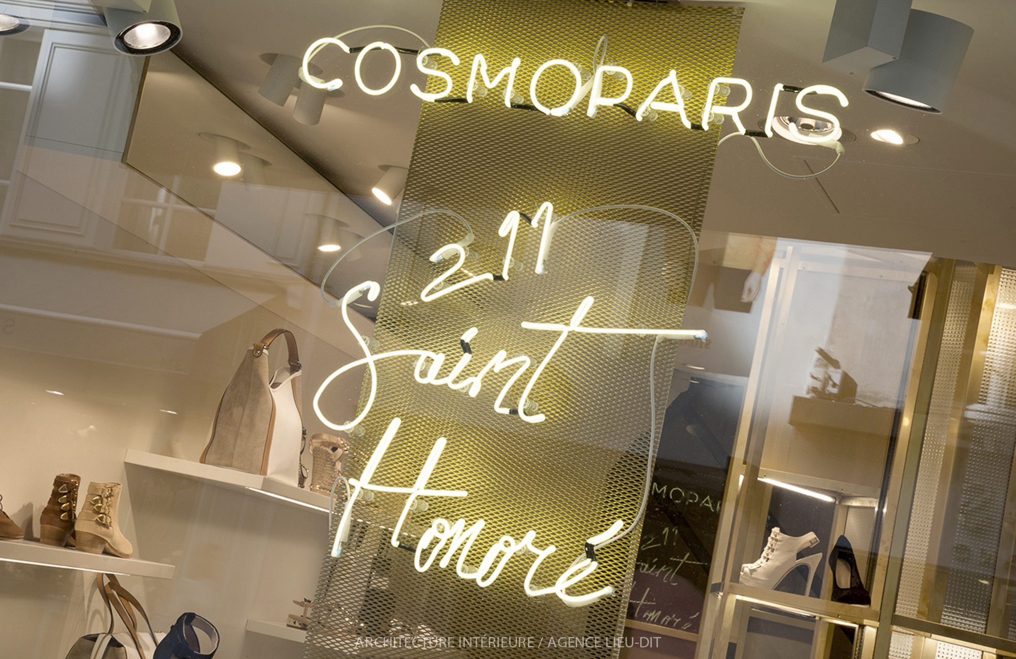Cosmoparis rue Saint-Honoré Paris 1er